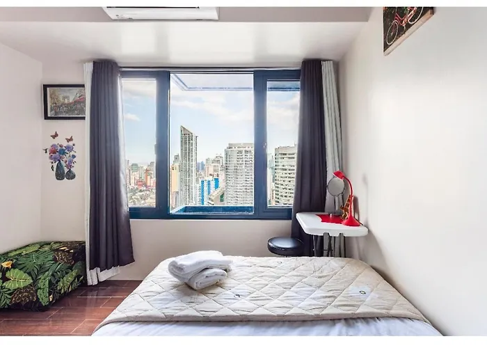 Marivic's Place At Air Residences Makati Appartement